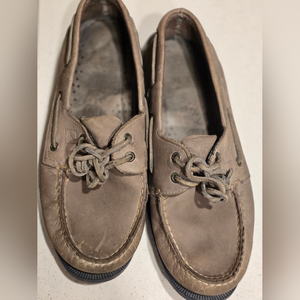 Sperry boat shoes